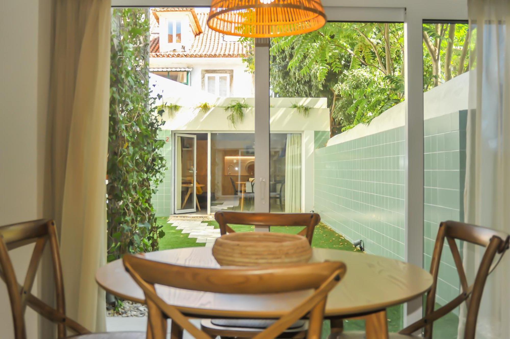 Madragoa Modern Apartments Lisbon Exterior photo